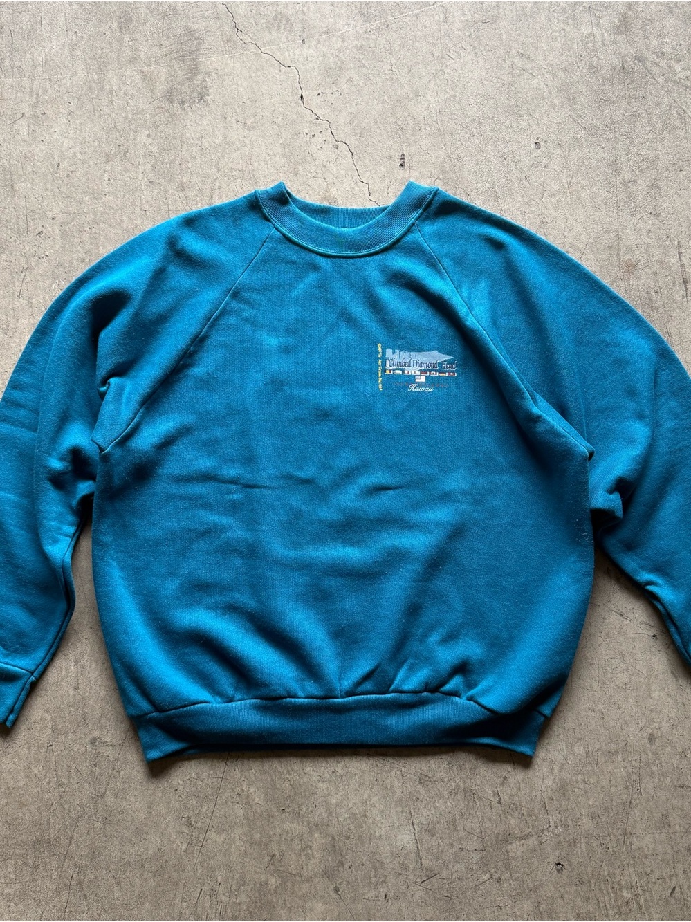 1997 Fruit of the Loom Hawaii Graphic Men's Bright Blue/Teal Crewneck Sweatshirt